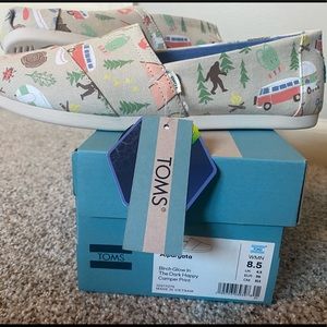 New TOMS Happy Camper Alpargata - size 8.5